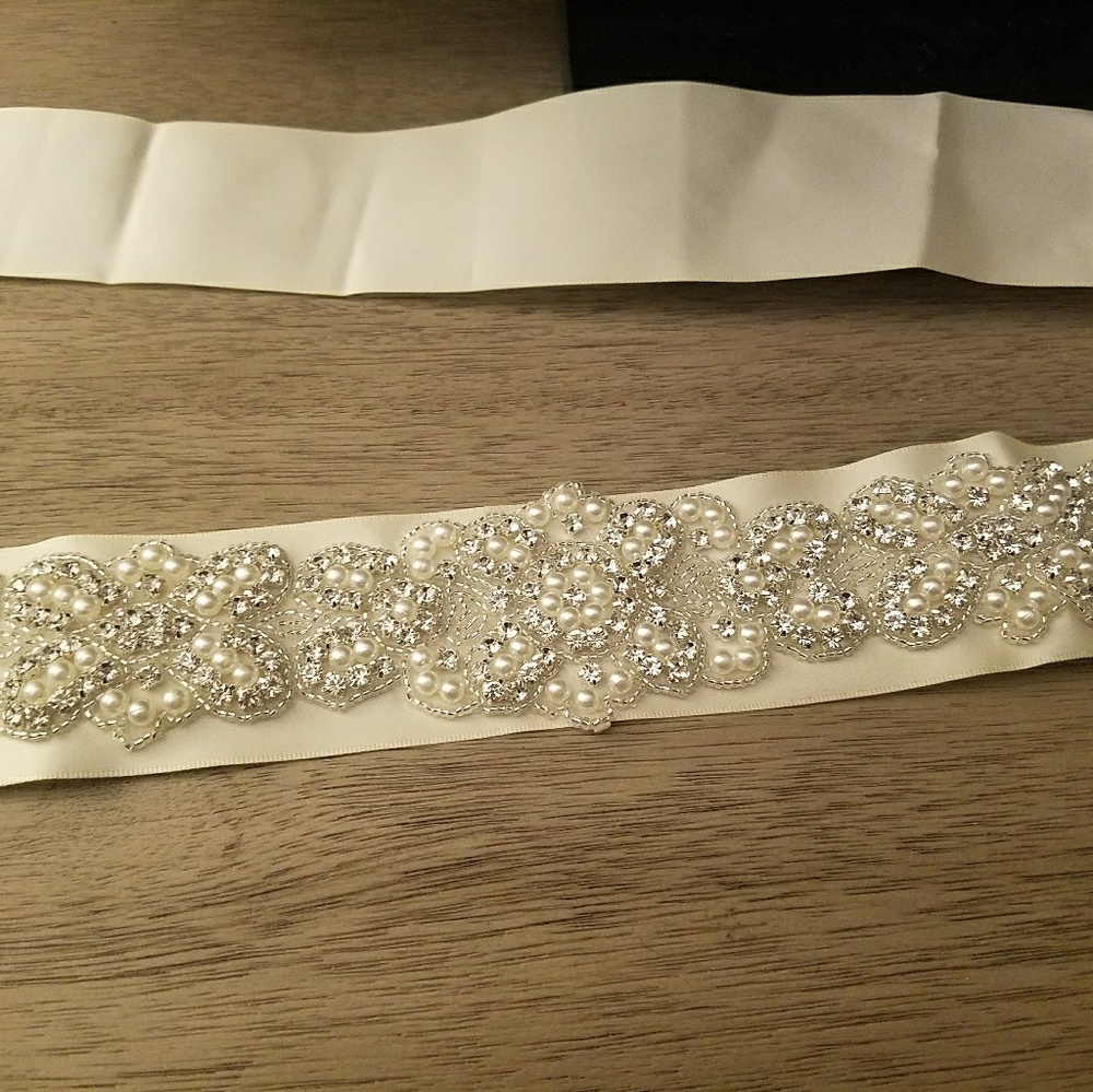 Bridal gown sash